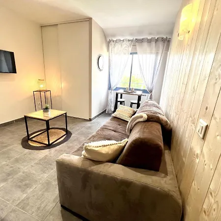 Appart Hotel Cozy Proche Centre, Parking Montbéliard Exterior foto