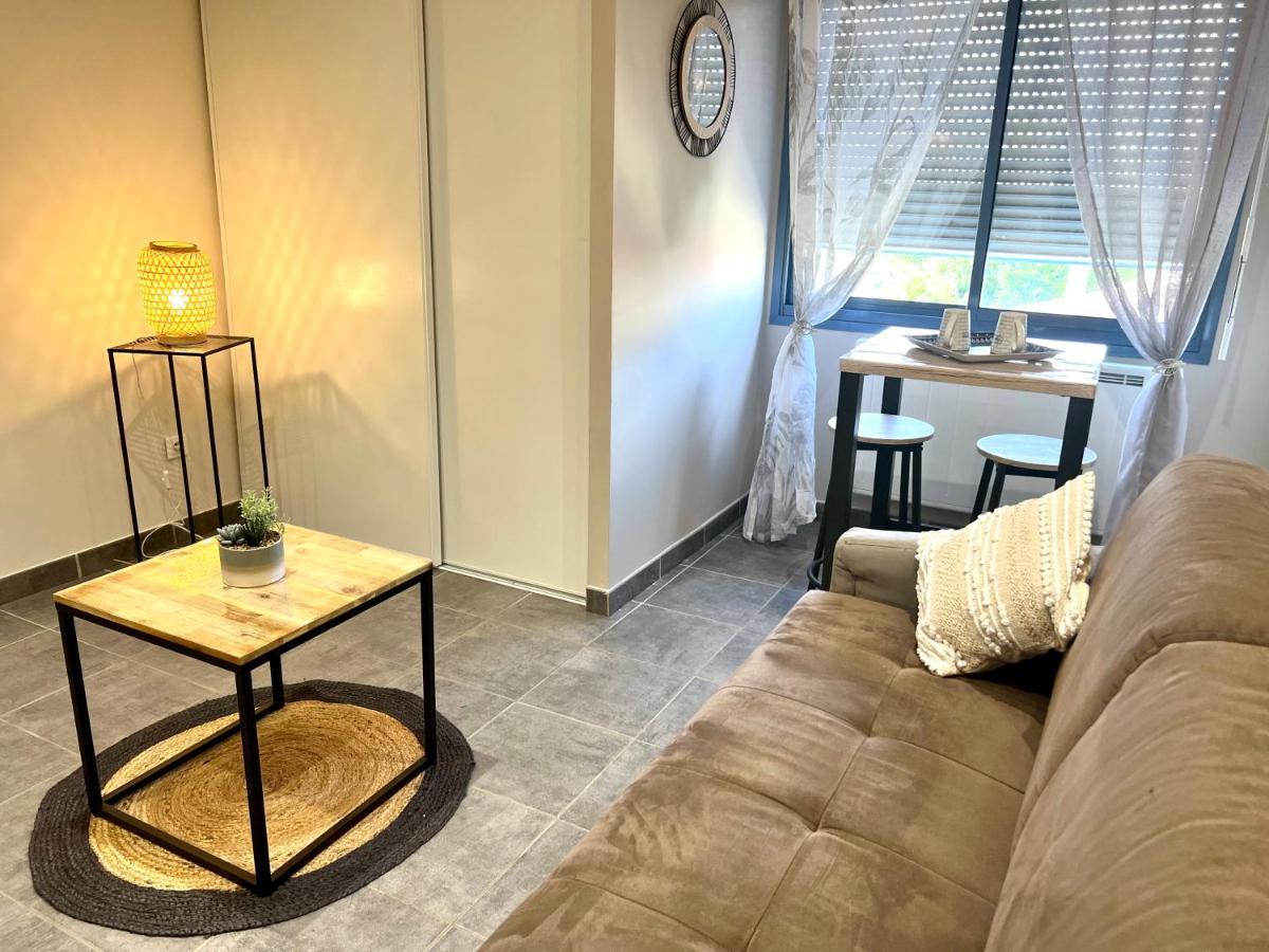 Apartment Cozy Proche Centre, Parking